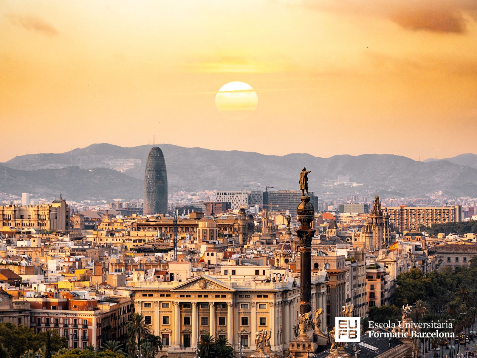 FORMATIC Barcelona ventajas de estudiar en el centro de Barcelona | Escuela Universitaria Formatic Barcelona