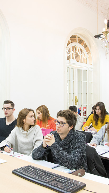  | Escuela Universitaria Formatic Barcelona
