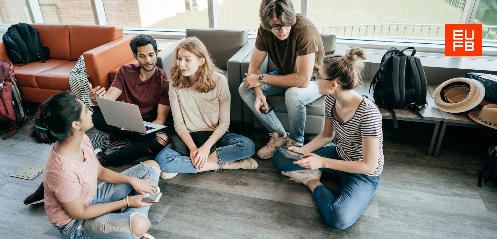 ¿Por qué estudiar un bachelor? Ventajas y beneficios para tu futuro | Escuela Universitaria Formatic Barcelona